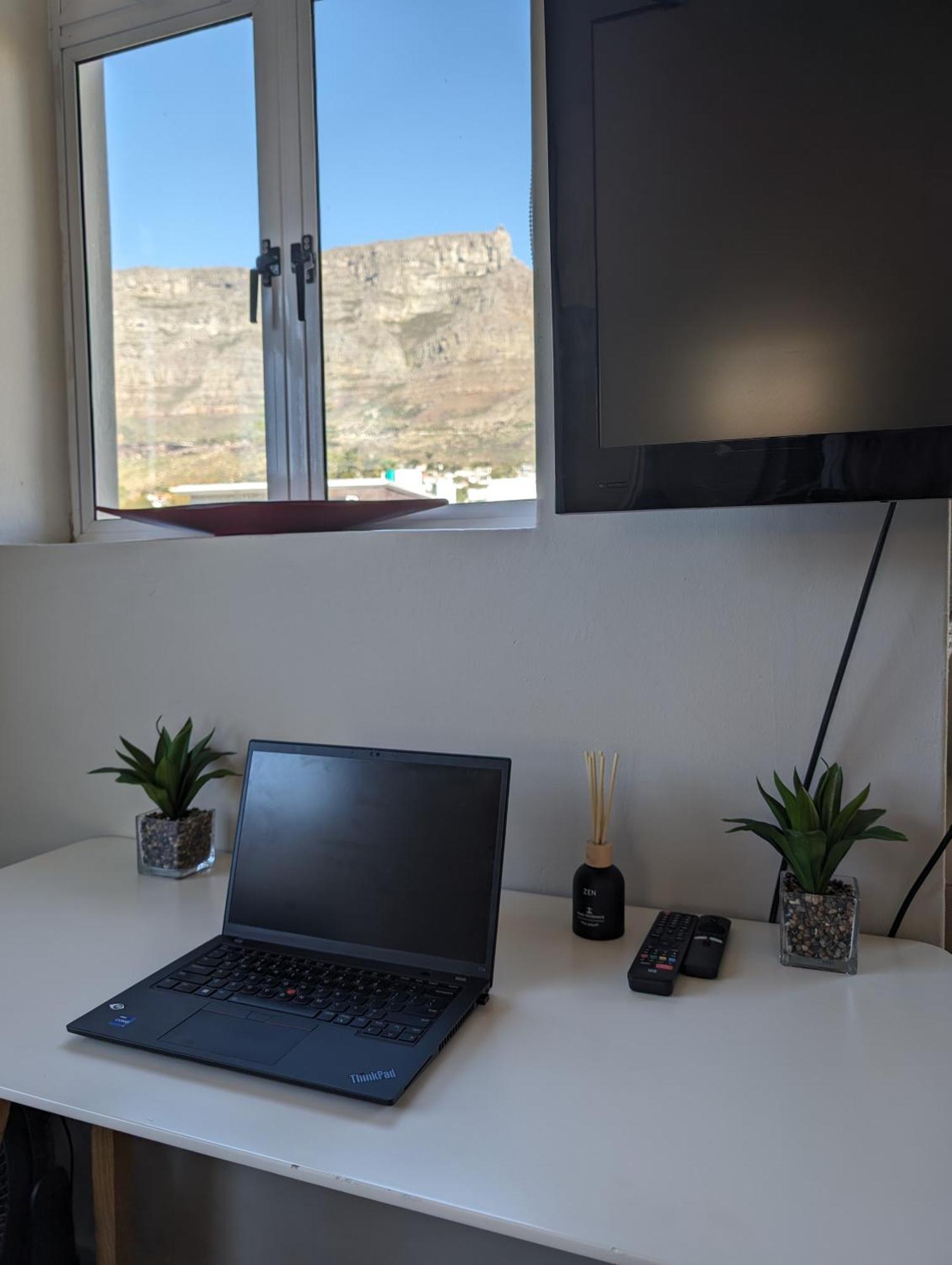 Apartment Breathtaking Table Mountain View In The Heart Of Gardens *