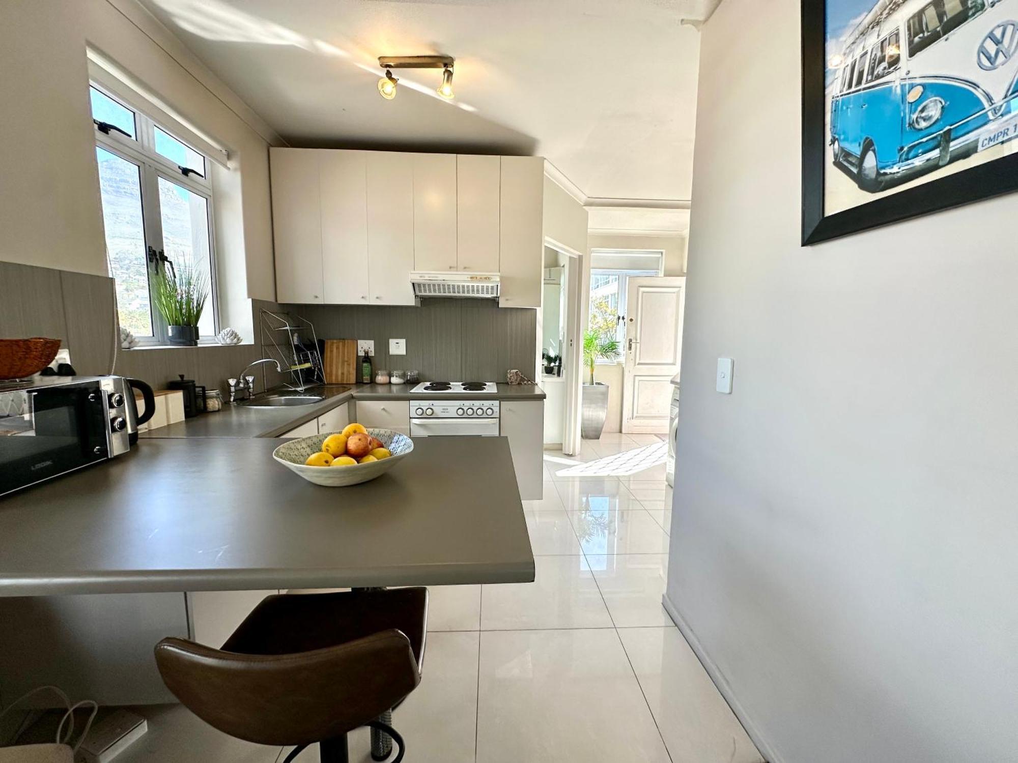 Apartment Breathtaking Table Mountain View In The Heart Of Gardens